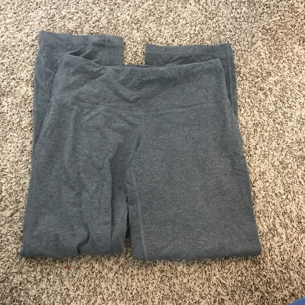 Grey yoga pants